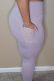 Curvy Essential Leggings w/ Mesh Pockets - Pale Lilac